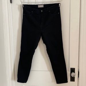 Everlane curvy high-rise skinny jeans. 32 short